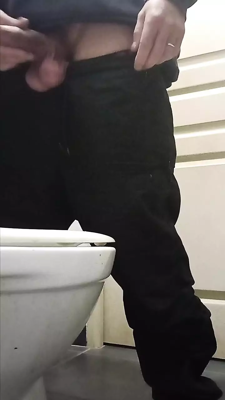 Piss And Wanks Gay Cum Tribute Amateur Porn Feat Greddy Gourmande