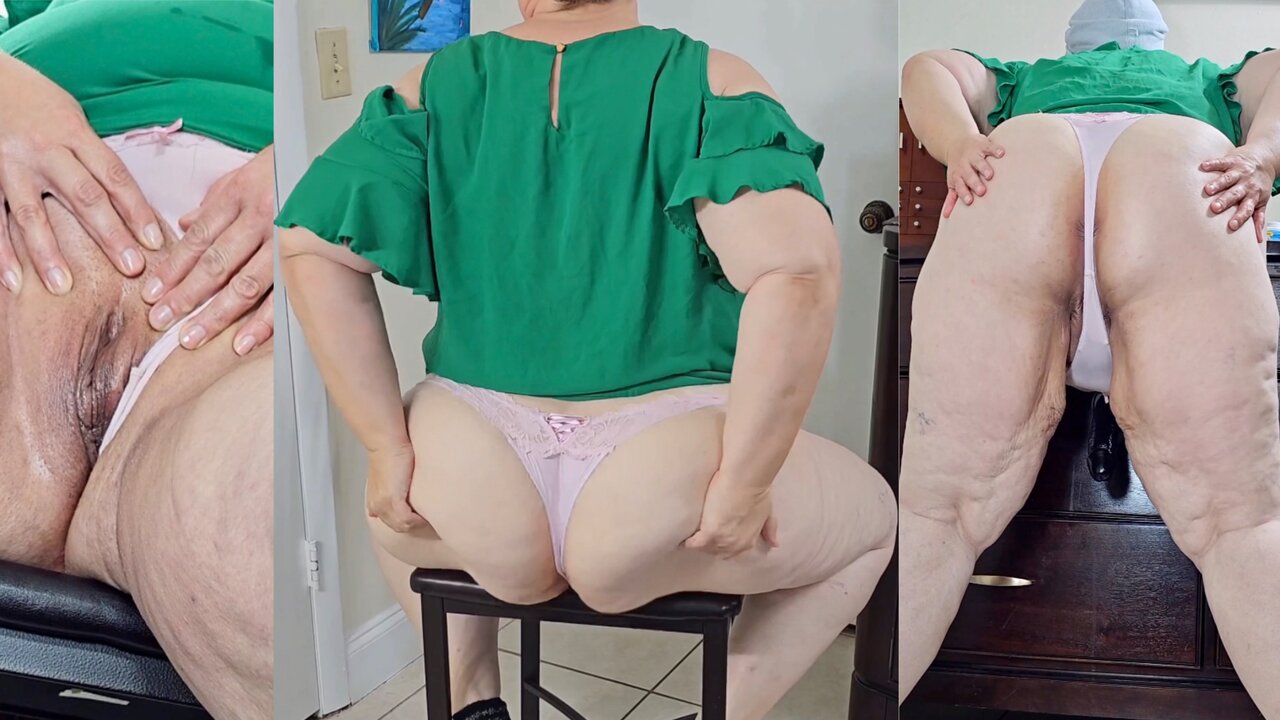 Ostentando Il Mio Culo Grosso E Cavalcando Un Grosso Dildo Solo Per Te