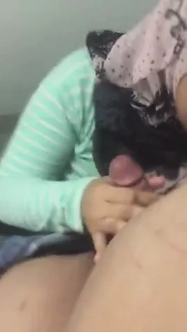 Melayu Tudung Hisap Kt Tangga Free Porn XHamster