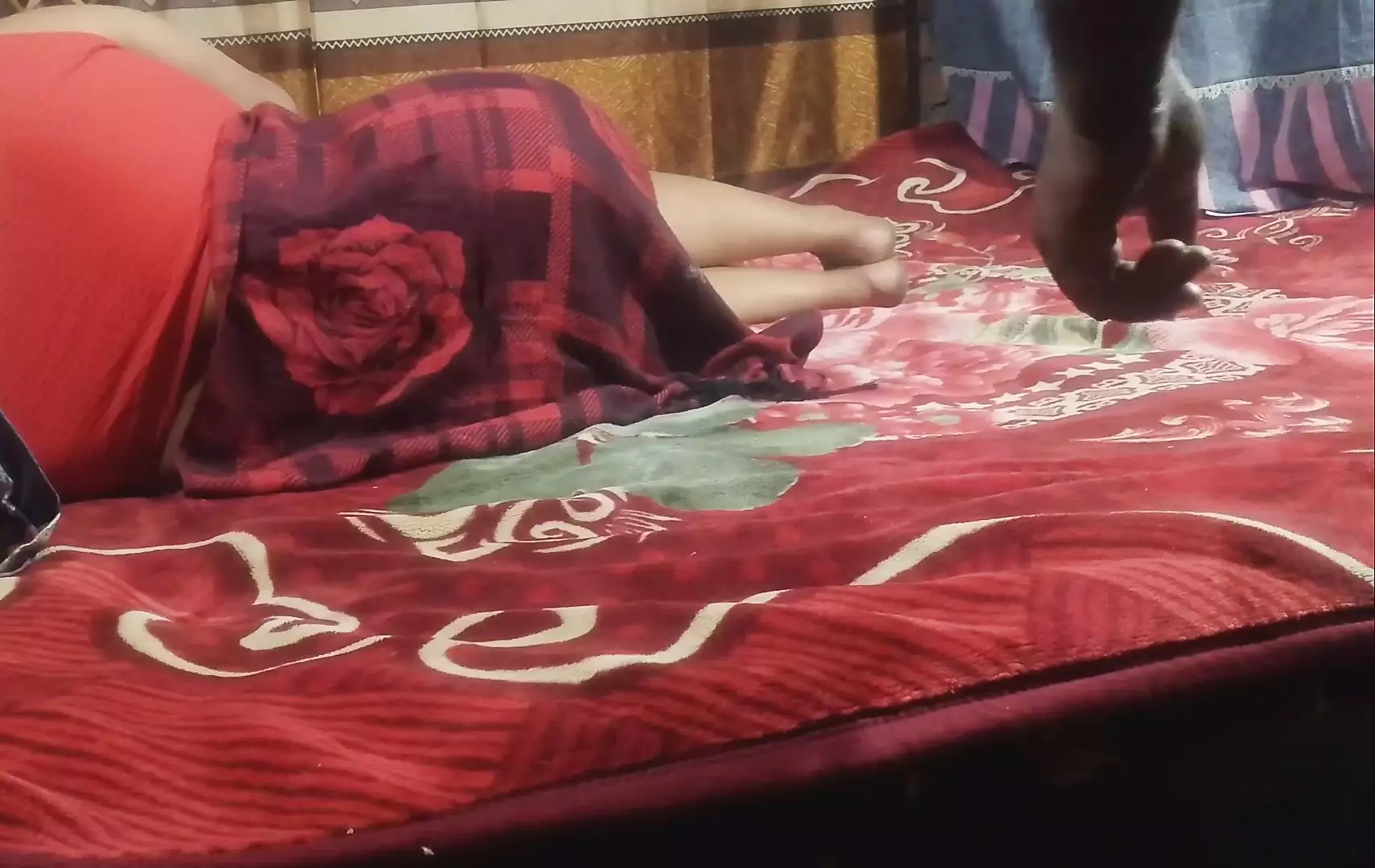 I Found My Neighbor S Beautiful Wife Alone In The Room And Fucked Her In The Anal Position