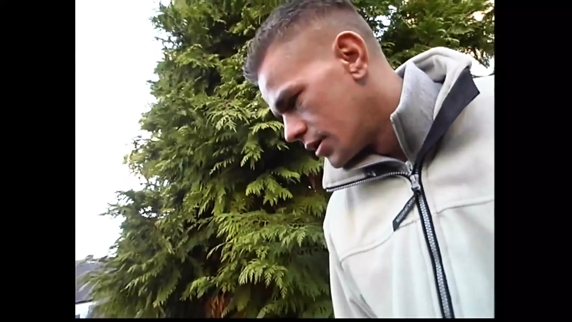 Une MILF au corps parfait se fait défoncer par un beau jeune mec xHamster