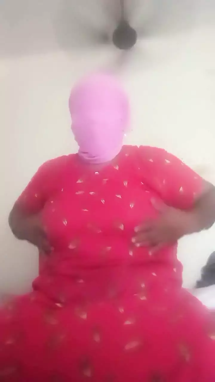 Indian Housewife Bedroom Body Massage Performance Porn 7d XHamster