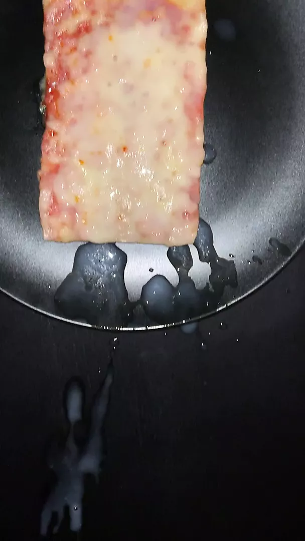 Pizza Cumshot Gay European Amateur Porn Feat BigCumSwe XHamster