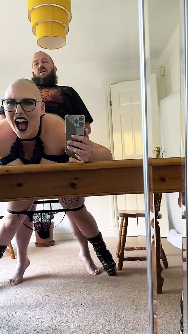 Curvas De Rebecca Puta Anal Usada Duro Em Cima Da Mesa XHamster