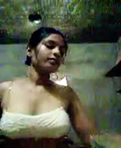 Desi Slut Ananya Showing Boobs For Fun Indian Nipples Porn XHamster