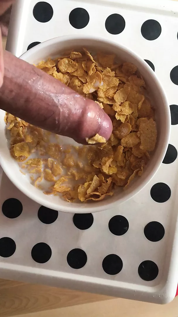 Pee Breakfast Cornflakes Gay Man Porn XHamster