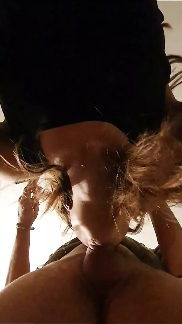 Elle Fait Une Gorge Profonde Au Voisin Porn 7f XHamster