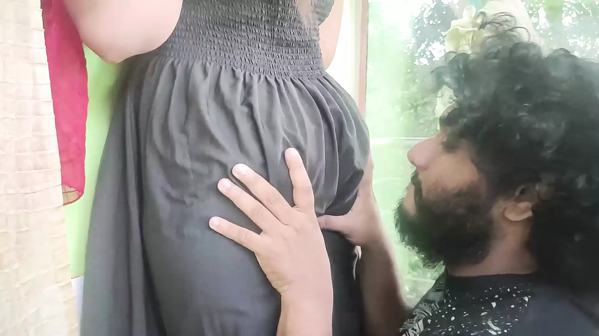 Vaishnavy And Sharun Raj Modern Dress Hot Boobs Kiss Romance Mallu