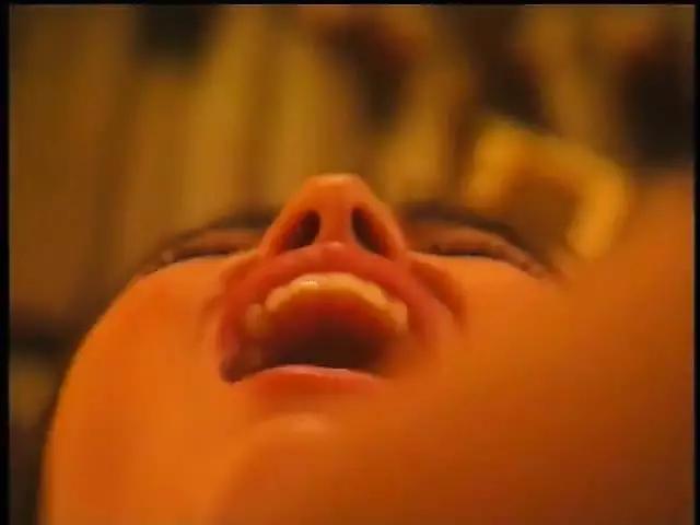 Calda Asiatica Con Tette Enormi Scopa La Sua Amica Milf Con Vari