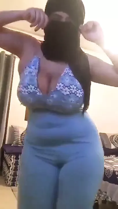 Niqab Salope Dance Arab Free HD Porn Video Ad XHamster