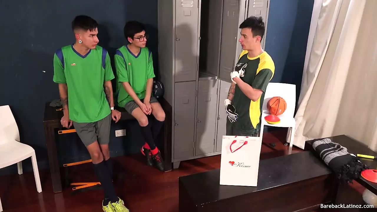 Latinos Valerio And Urbano Barebacking Gay Blowjob Porn Feat Sly
