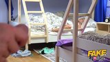 Fake Hostel - Mädchen mit Sommersprossen im Gesicht mit schönem Arsch ist gekrochen snapshot 7