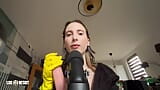 ASMR JOI mit Haushalts Handschuhen by Lou Nesbit, Lia Louise snapshot 9