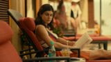 Alexandra Anna Daddario - ''The White Lotus'' S1E02 snapshot 2