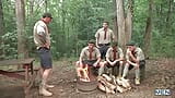 Twinkpop - un grupo de exploradores se reúne en el medio del bosque para tener una orgía con su líder scout snapshot 1
