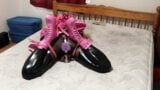 Sissy meid - onontkoombare bondage met riem snapshot 1