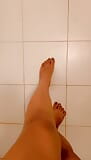 She’s get fun with cream and shaving her legs snapshot 3