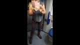 Sophie James - milf cu țâțe mari se fute cu degetul în tren 2 snapshot 1