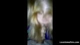 Blond meisje zuigt gumjob snapshot 15