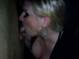 Quente milf sueca chupando um bom pau no gloryhole snapshot 6