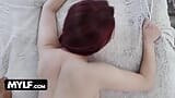 La estrella porno más tamestada por momshoot con Zoe Oliver y Marcus London - mylf snapshot 22