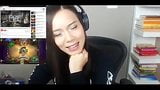 Chica masturbándose después de corriente snapshot 3