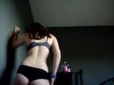 Webcam slut doing her thing snapshot 4