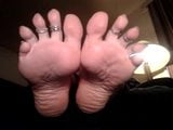 bbw with sexi wrinkled soles snapshot 4