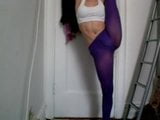 Perfect flexible girl in pantyhose - flexilinks.eu snapshot 2