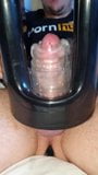 Utilisation de la machine à branler Fleshlight Quickshot en solo snapshot 5