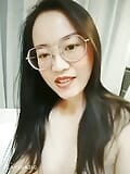 Настоящая азиатская девушка ждет тебя в ее гостиничном номере в любительском видео snapshot 10