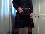 Str8 Papi wichst im Kilt snapshot 2