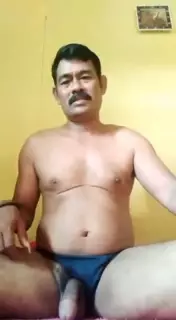 An Indonesian Oldman: Gay Amateur Amateur Porn | xHamster
