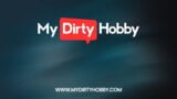 Solo una pequeña jugada puso cachonda a la amiga de Luna Corazon, queriendo comerse el coño - mydirtyhobby snapshot 1