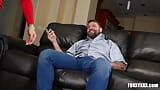 TRANSEROTICA hübsches tbabe Foxxy hart gerammt von Bearded Hunk snapshot 1