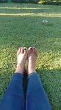 Feet in spring 2 snapshot 1