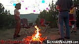 Süße rothaarige macht erste arsch-zu-mund und lesbische erfahrung im Camping-Vorsprechen-Video snapshot 4