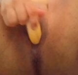 Creampie à la banane d'une MILF aborigène australienne snapshot 2