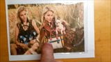 Las gemelas Chloe Moretz reciben varias cargas grandes cada una snapshot 1