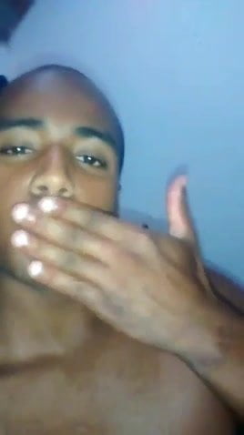 Breno Mineiro batendo punheta