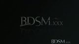 Stăpânul BDSM xxx își arată latura mai blândă a tinerei supuse excitate snapshot 1