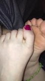 Geneckt und in die Sohlen gemolken, Footjob snapshot 11