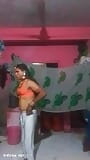 Madhuri bhabhi melakukan crassdressing snapshot 11