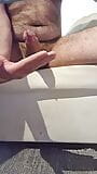 Peludo oriental gay se masturbando snapshot 19