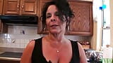 Une cougar GILF baise avec son beau-petit-fils, chapitre 1 snapshot 2