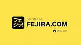 Fejira com เสื้อผ้าลาเท็กซ์ถูกพันรอบร่างกายแน่นเพื่อจำกัดการเคลื่อนไหว snapshot 1