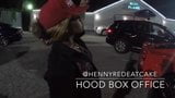 Henny Red im Strip-Club mit blauer Flamme! Chris Brown oder Tyga Wil snapshot 6