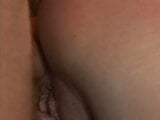 カメラの前でストリップしてセクシーな女が大きなペニスを挿入される snapshot 24