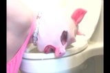 Siss piggy: por solicitud lamiendo el baño snapshot 5