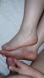 Porra nos pés da menina amadora - footgirl snapshot 5